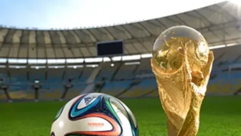 梅州客家1-0河南嵩山龙门获胜，杨意林进球罗歆染红牌